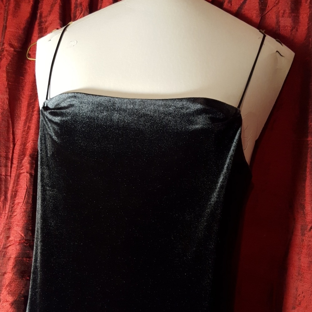 Formal Dress - Picture 2 of 5